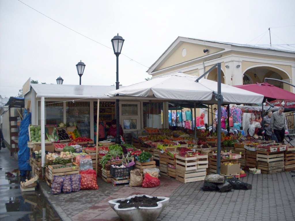 Продовольственный рынок в г. Пушкин. Гостиный двор